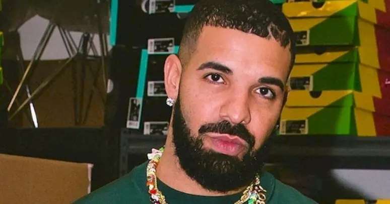 Drake mostra mansão inundada durante chuvas recordes no Canadá