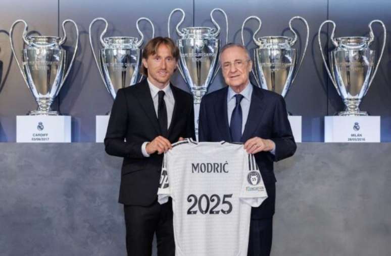 Luka Modric segue no Real Madrid por mais um temporada –