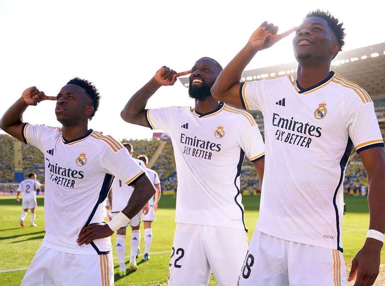 Vini Jr e Rüdiger celebram gol do Real Madrid