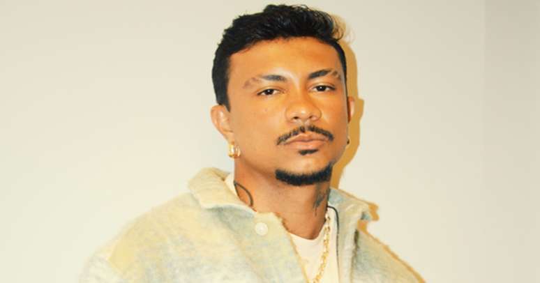 Xamã se incomoda com preço do transporte público no Rio