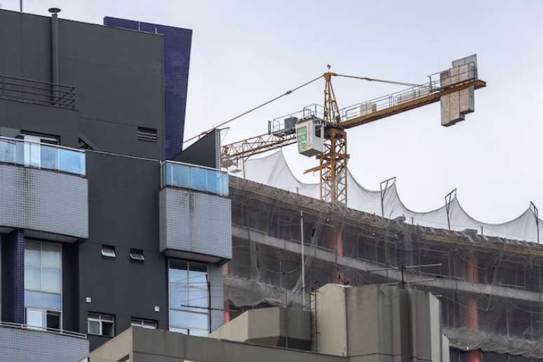 Prédio em construção na Avenida Rebouças, em São Paulo; setor da construção civil está descontente