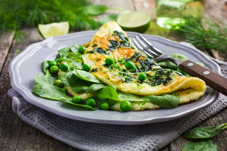 Omelete de ervilha e espinafre 