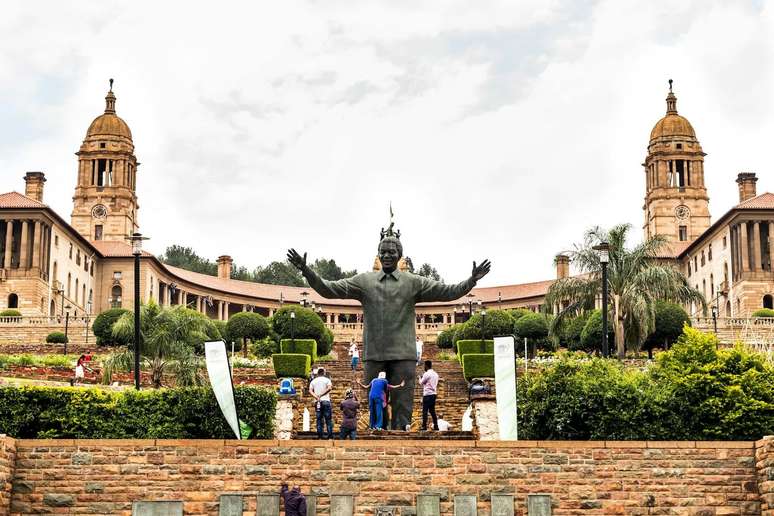 Estátua de Mandela em Pretóia 