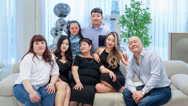 Ni Denis, um Koryoin do Cazaquist&atilde;o, estabeleceu-se na Coreia do Sul com a fam&iacute;lia