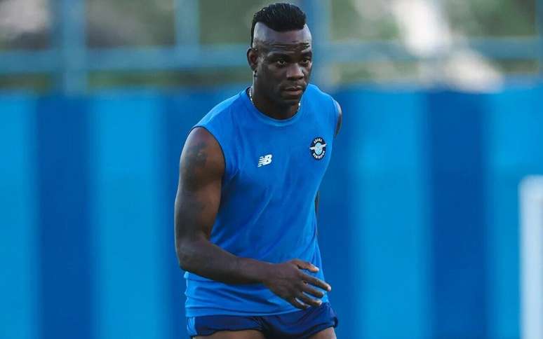 Corinthians encerra negociações com estafe do Balotelli