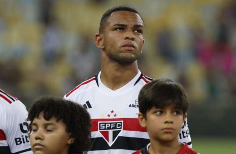 Juan assina pré-contrato com o Southampton do futebol inglês e vai deixar o São Paulo a partir de 2025 –