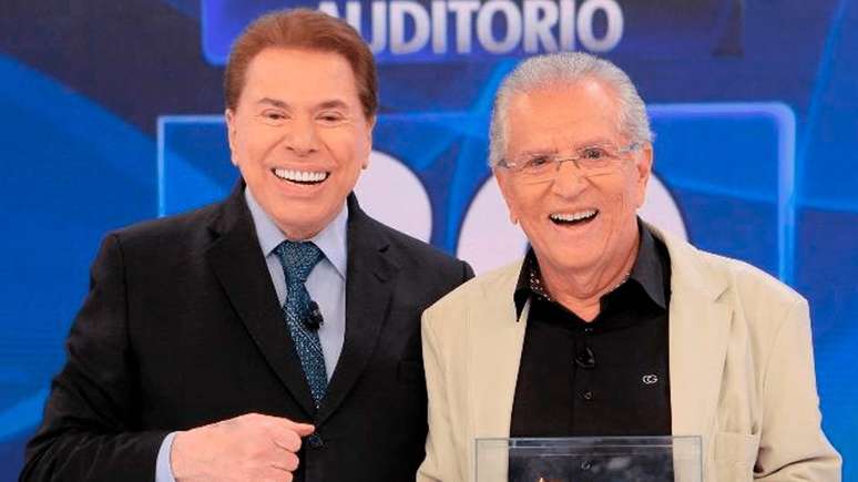 Carlos Alberto de Nóbrega contou que não consegue falar com Silvio Santos 