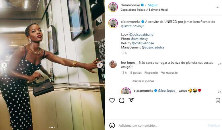 Clara Moneke postou fotos do look usado em evento 