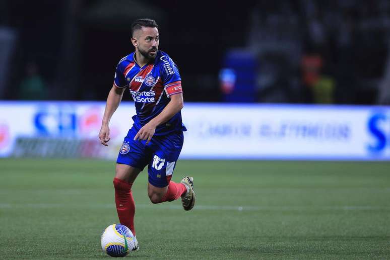 Everton Ribeiro (Bahia) durante jogo contra o Palmeiras, no dia 07.07.2024