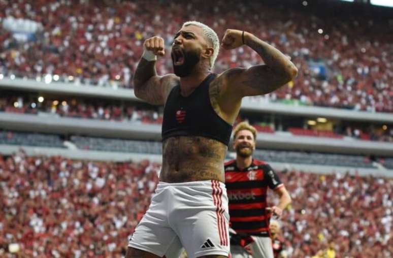 Gabigol comemorando gol –