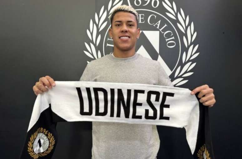 Matheus Martins faz pré-temporada com a Udinese – Divulgação / Udinese