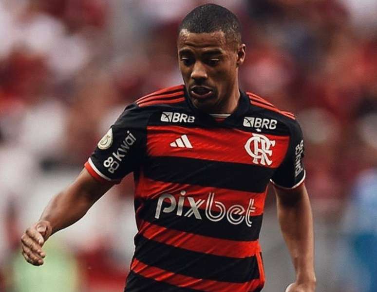 De La Cruz em ação na vitória contra o Criciúma.