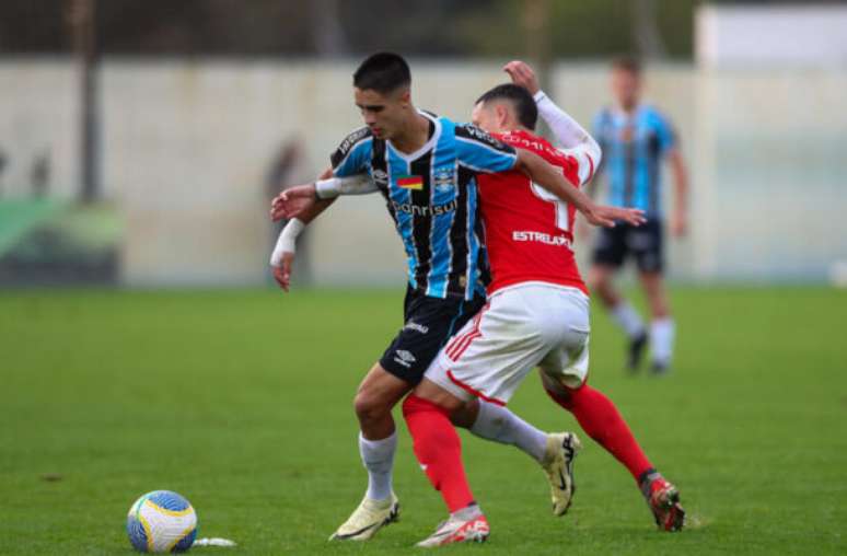 Grêmio e Inter mediram forças neste sábado, em jogo atrasado da décima rodada –