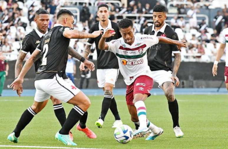 As equipes no último duelo realizado no Estádio Nilton Santos em 2023 –