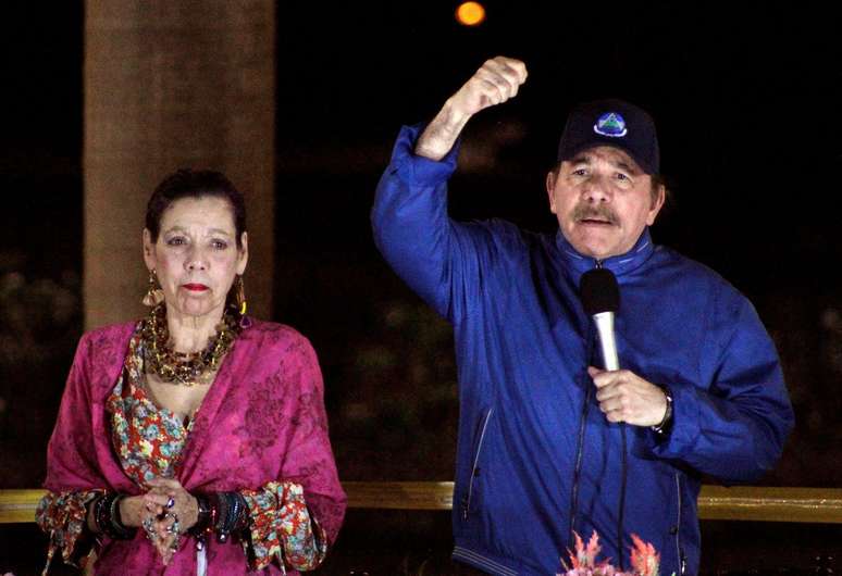 Daniel Ortega e a sua esposa e vice-presidente, Rosario Murillo, mantêm um controlo rígido da agenda política na Nicarágua