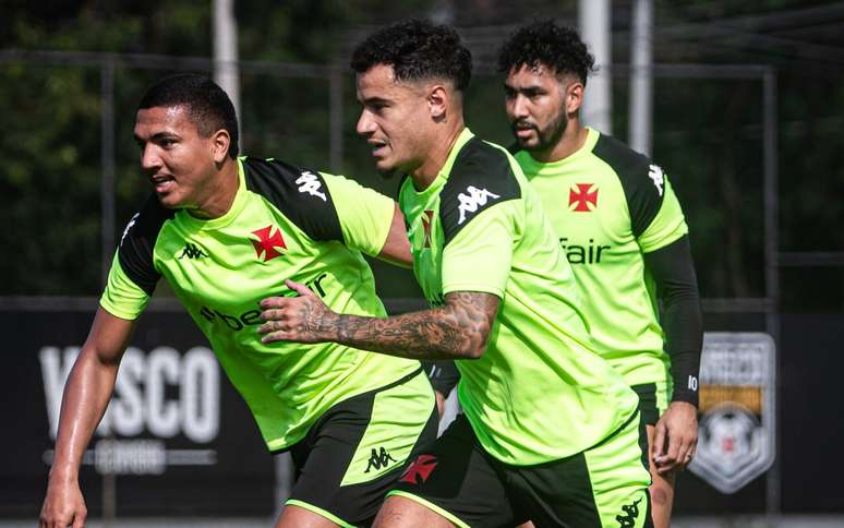 Coutinho é relacionado e deve fazer a sua estreia pelo Vasco