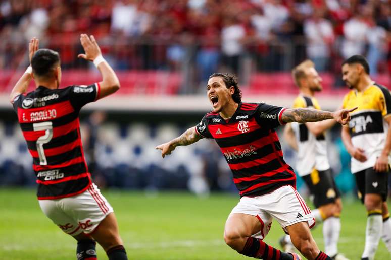 Flamengo vence o Criciúma