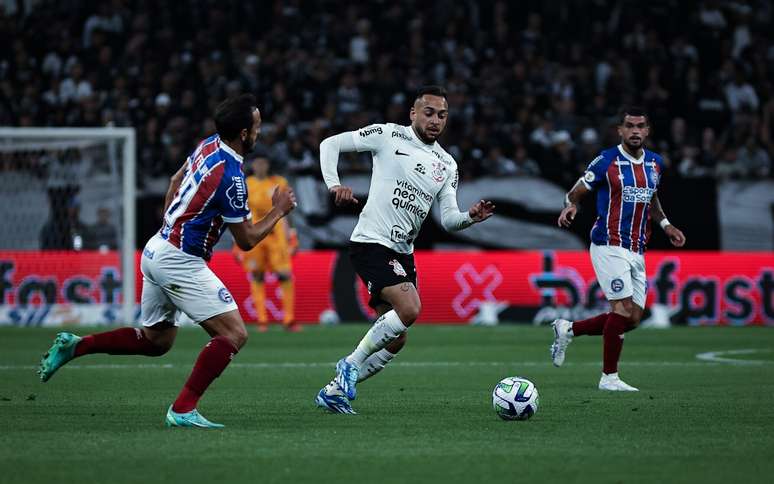 Bahia e Corinthians:  confira onde assistir ao vivo, horário e escalações do jogo pelo Brasileirão