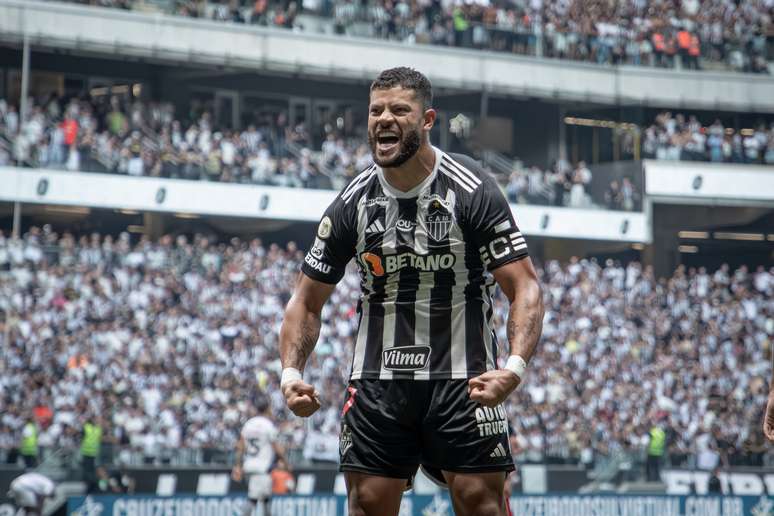 Hulk brilhou na vitória do Atlético sobre o Vasco. 