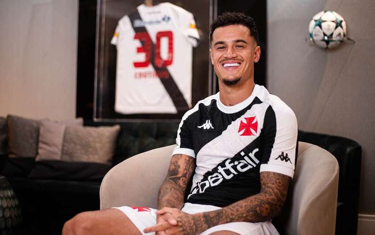 Coutinho chegou ao Vasco por empréstimo do Aston Villa