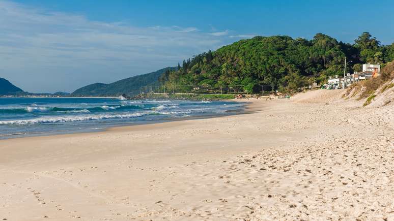 O Brasil colocou 5 entre as 10 melhores praias do mundo. Itaúna, em Saquarema, no Rio de Janeiro, foi a melhor classificada do país