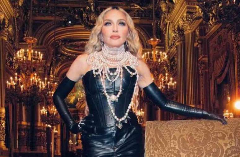 Madonna vive romance com jogador jamaicano –