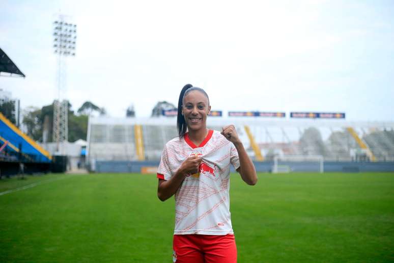 Isa Fernandes, jogadora do time feminino do Red Bull Bragantino. 