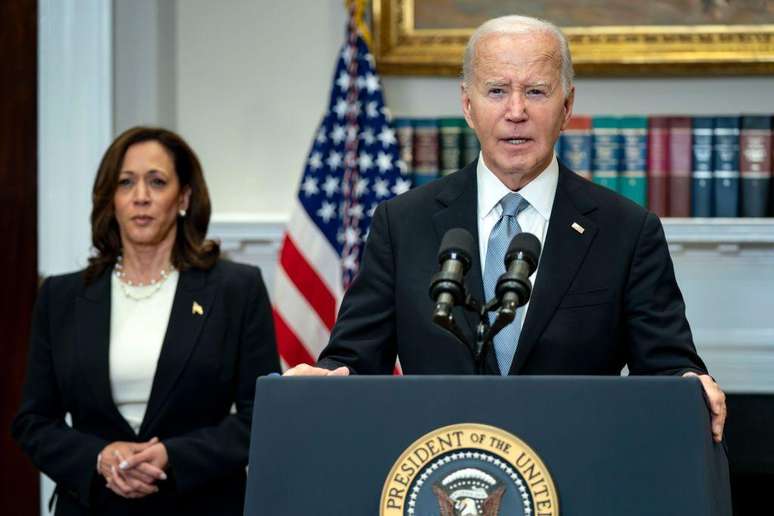 Biden declarou seu "total apoio e endosso para que Kamala seja a candidata de nosso partido este ano"