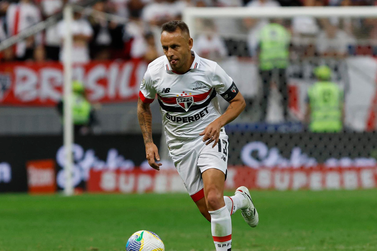 Rafinha no São Paulo em 2024 