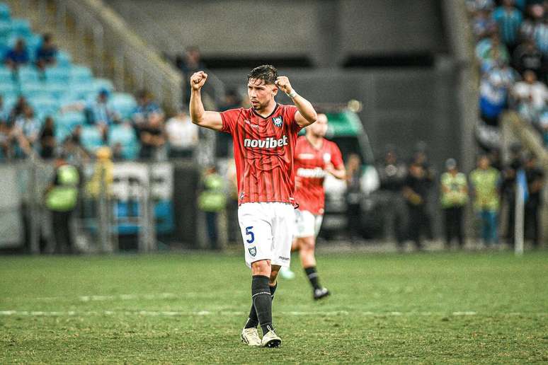 Gonzalo Montes (Huachipato) comemorando seu gol contra o Grêmio, no dia 09.04.2024 