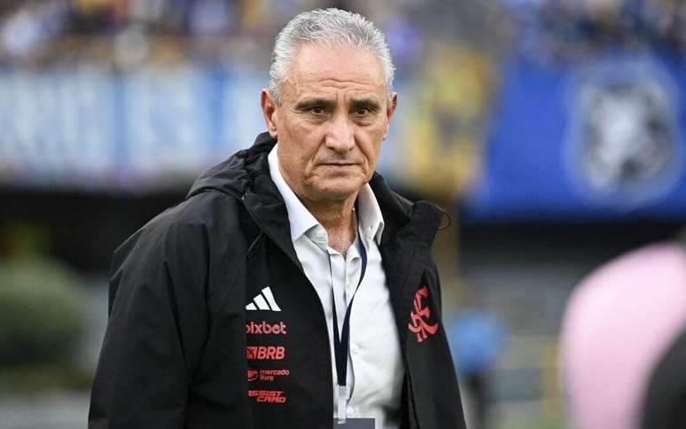 Técnico Tite na partida entre Millonarios x Flamengo pela Copa Libertadores 2024.