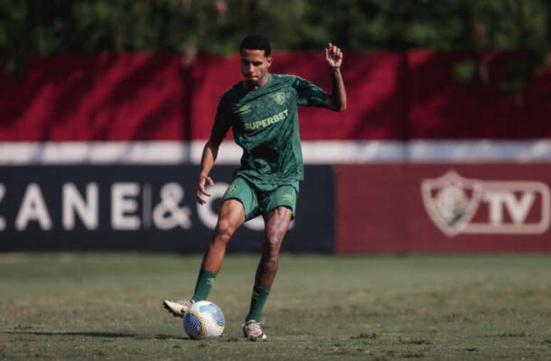 Alexsander fica fora do jogo contra o Palmeiras –