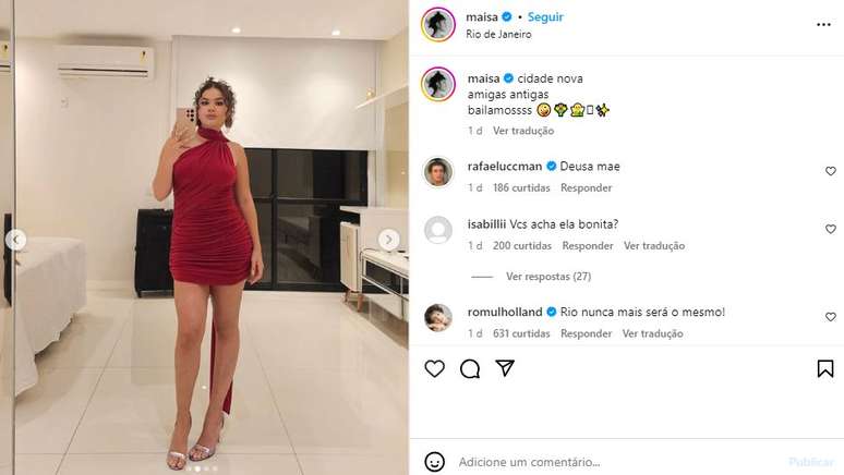 Maisa usou vestido vermelho para sair com as amigas 