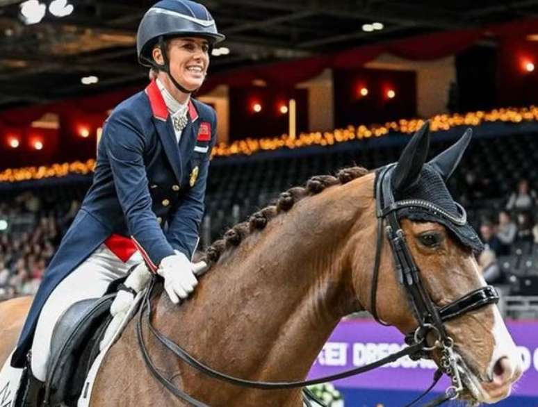 Equestre Charlotte Dujardin foi suspensa pela FEI