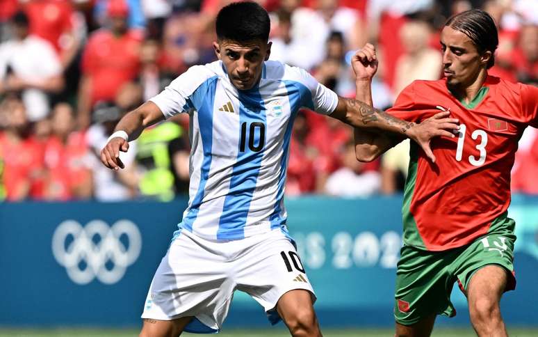 Almada fez sua estreia nas Olimpíadas de Paris no jogo entre Argentina x Marrocos