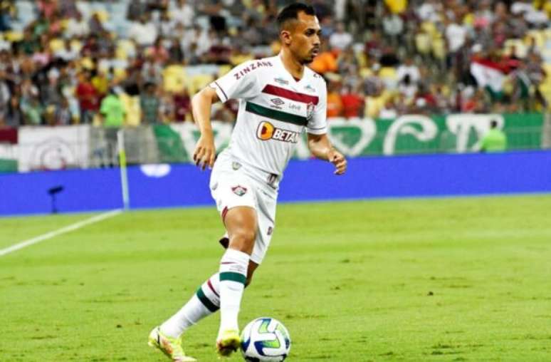 Lima retorna ao tricolor carioca para jogo contra o Palmeiras, no Maracanã –