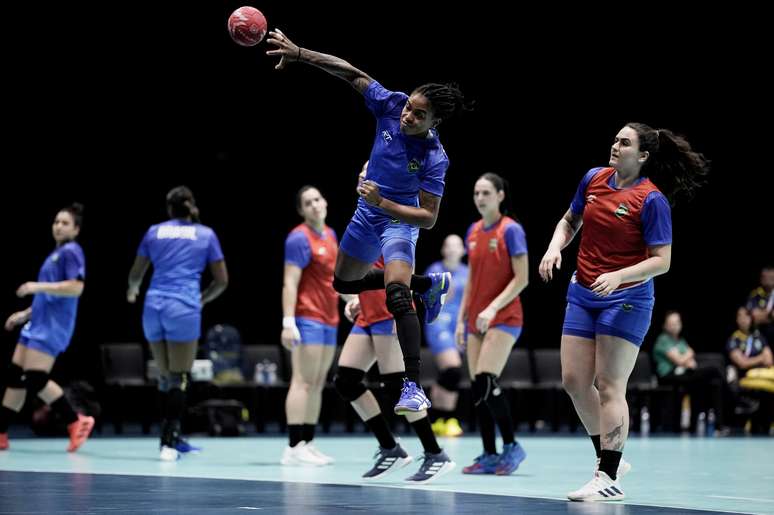 Seleção brasileira de handebol feminino estreia nos Jogos de Paris nesta quinta-feira, 25, contra a Espanha