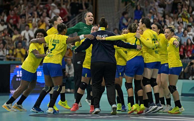 Seleção de Handebol celebra vitória no primeiro jogo dos Jogos Olímpicos de Paris