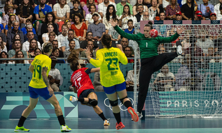 Gabi foi um pared&atilde;o contra a Espanha 