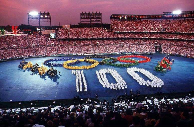 Centennial Olympic Stadium, de Atlanta, durante cerimônia de abertura dos Jogos Olímpicos