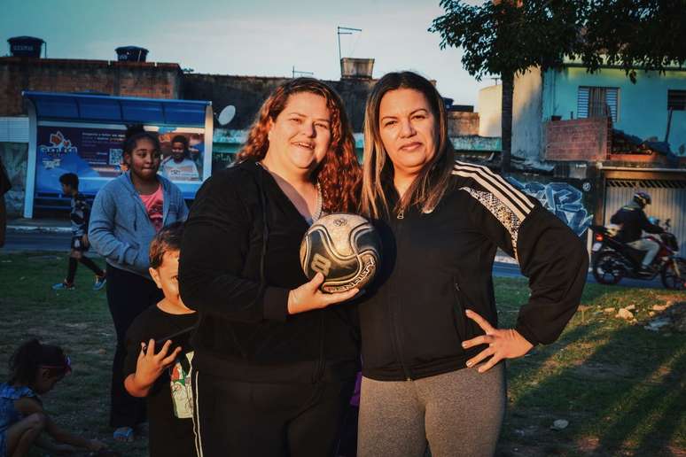 Elaine Santos e Mariza da Silva Barros. Fora de campo, a fundadora e a mãe jogam em todas as posições.