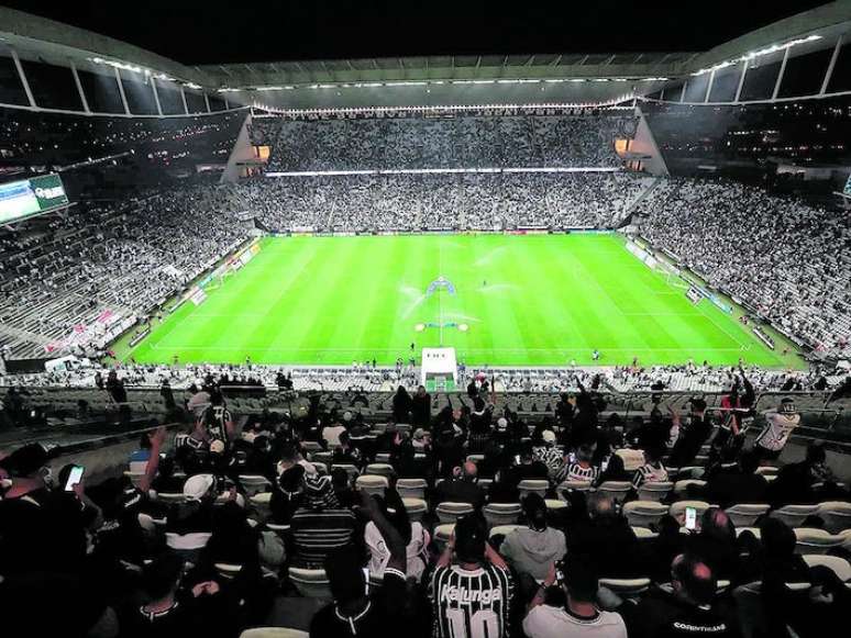 Corinthians e Grêmio se enfrentaram nesta quinta-feira na Neo Química Arena.