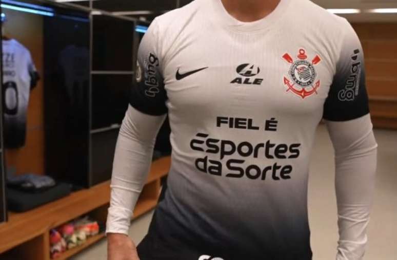 Corinthians anuncia no patrocínio –