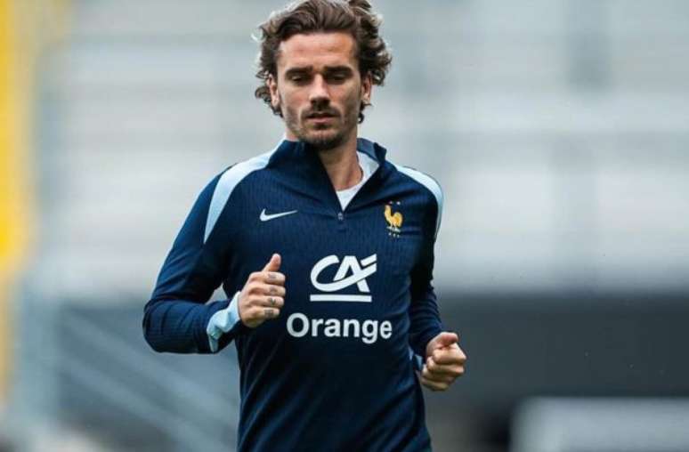 Antoine Griezmann durante treinamento da França –