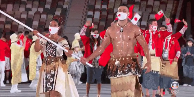 Pita Taufatofua, o Besuntado de Tonga