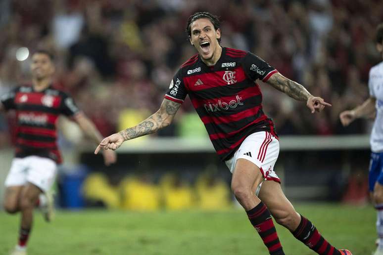 Pedro (Flamengo) comemorando seu gol contra o Fortaleza, no dia 11.07.2024 Associated Press / Alamy Stock Photo