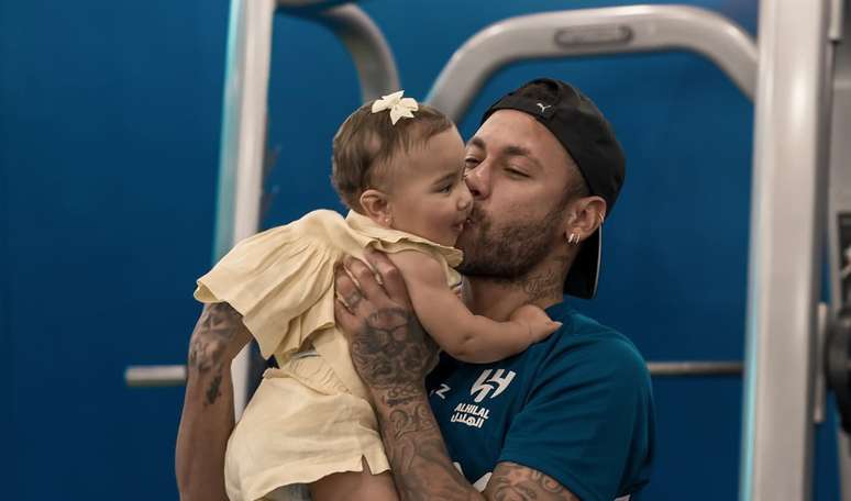 Neymar Jr e Mavie, sua filha