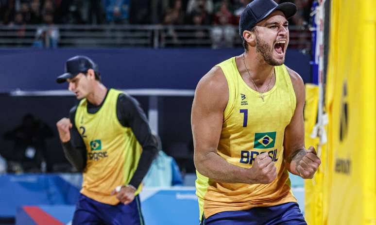 André-e-George-formam-uma-das-duplas-que-vai-representar-o-Brasil-no-vôlei-de-praia-masculino-dos-Jogos-Olímpicos-de-Paris-2024