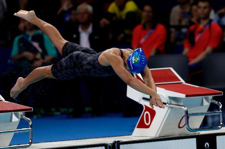 Brasil volta a disputar final feminina dos 400m livre após 76 anos 