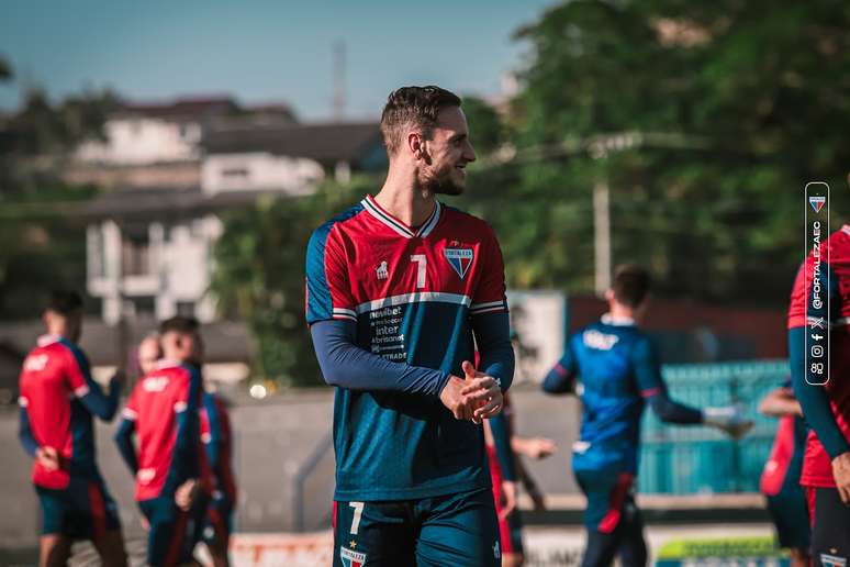 Pochettino em treino do Fortaleza. 